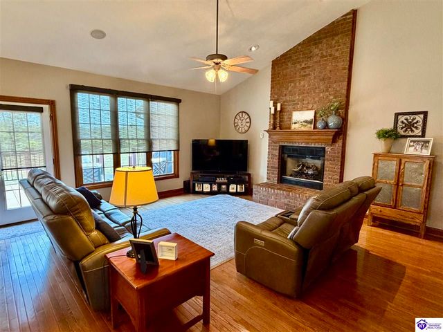 501 Maple Crest Way, Elizabethtown, KY 42701