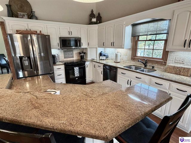 501 Maple Crest Way, Elizabethtown, KY 42701