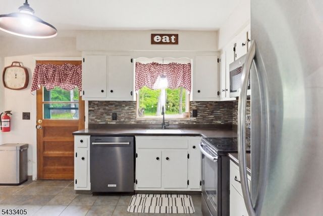 77 Decker Pond Rd, Green Twp., NJ 07821