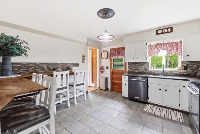 77 Decker Pond Rd, Green Twp., NJ 07821