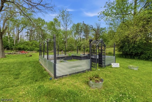 77 Decker Pond Rd, Green Twp., NJ 07821