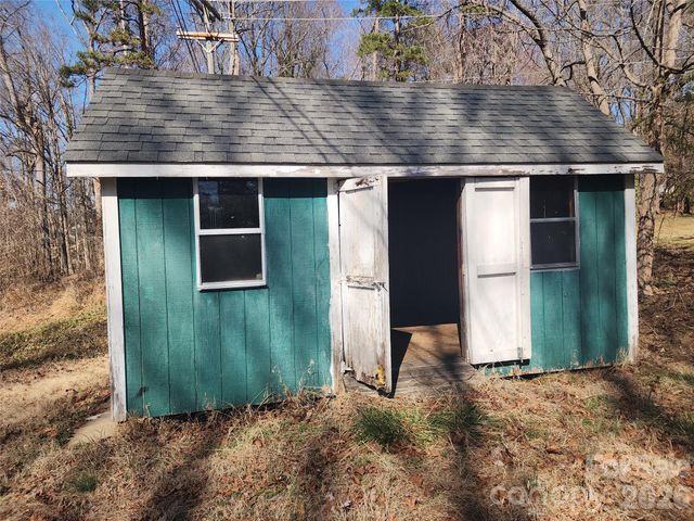 150 Autumn Leaf Road, Troutman, NC 28166