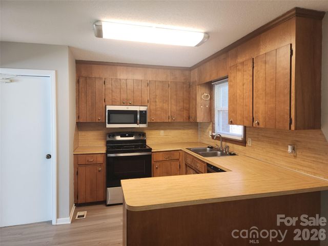 150 Autumn Leaf Road, Troutman, NC 28166