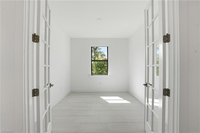 2148 Sequoia CT, Naples, FL 34120