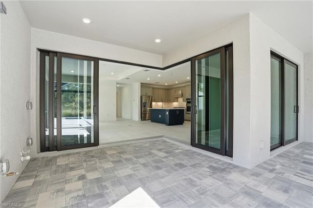 2148 Sequoia CT, Naples, FL 34120