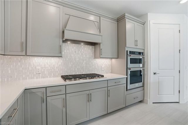 2148 Sequoia CT, Naples, FL 34120