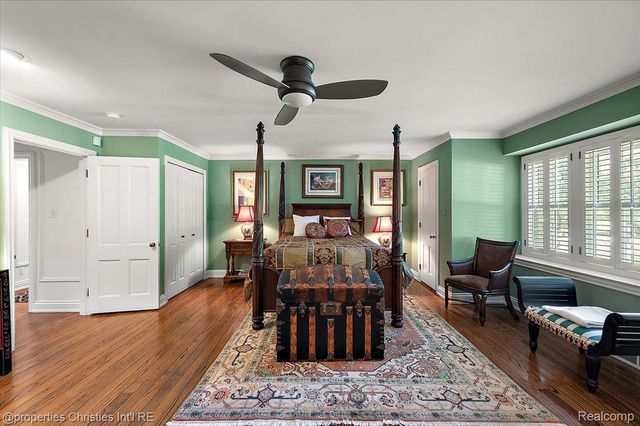 275 BARDEN Road, Bloomfield Hills, MI 48304