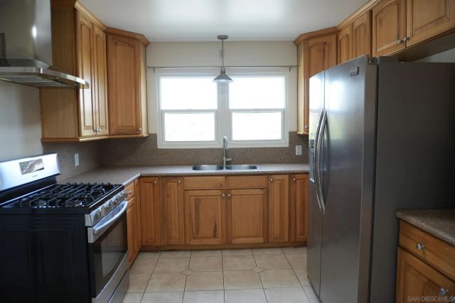 3860 Paula St., La Mesa, CA 91941