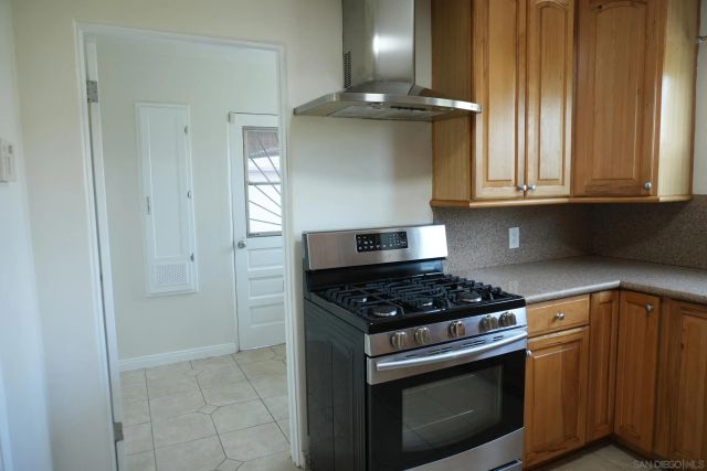 3860 Paula St., La Mesa, CA 91941