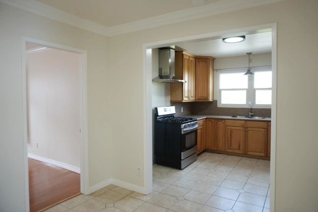 3860 Paula St., La Mesa, CA 91941