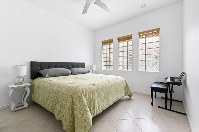 9142 Bay Point Circle, West Palm Beach, FL 33411