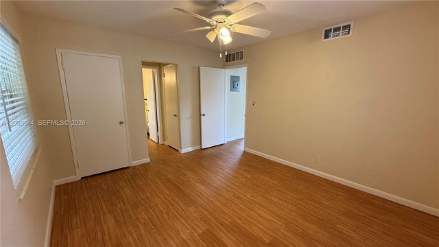 1310 NE 14th Avenue 4, Fort Lauderdale, FL 33304