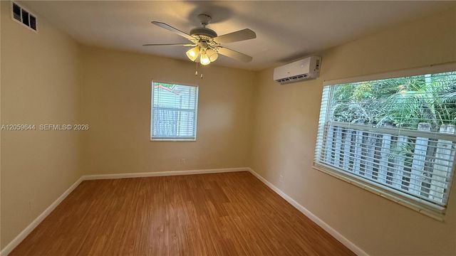 1310 NE 14th Avenue 4, Fort Lauderdale, FL 33304