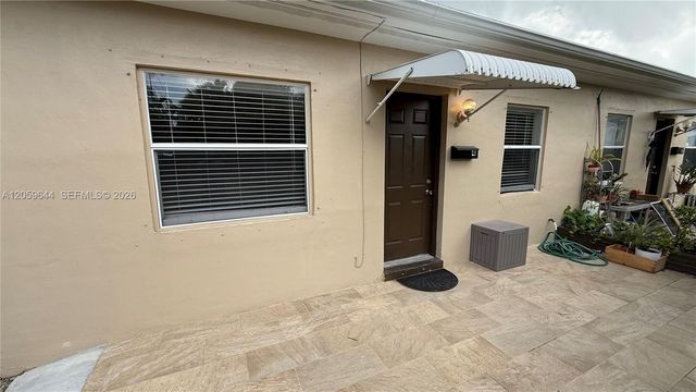 1310 NE 14th Avenue 4, Fort Lauderdale, FL 33304