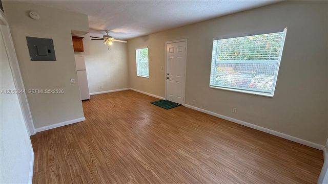 1310 NE 14th Avenue 4, Fort Lauderdale, FL 33304