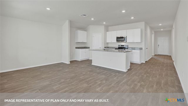 326 BLUETICK Trail, Seguin, TX 78155