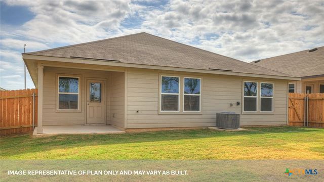 326 BLUETICK Trail, Seguin, TX 78155