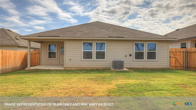 326 BLUETICK Trail, Seguin, TX 78155