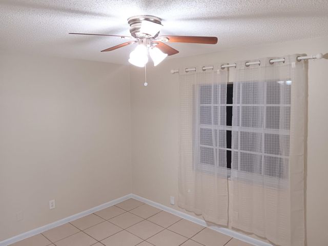 420 Fleming Avenue, Greenacres, FL 33463