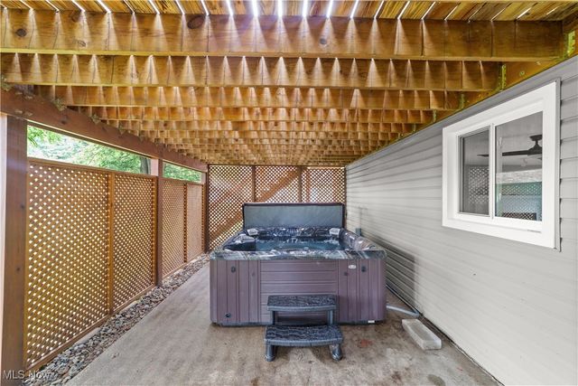 9113 Dean Road, Vermilion, OH 44089