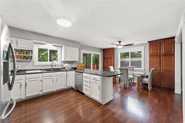 9113 Dean Road, Vermilion, OH 44089