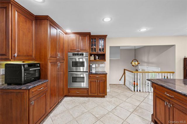 2056 Ellen Drive, Merrick, NY 11566