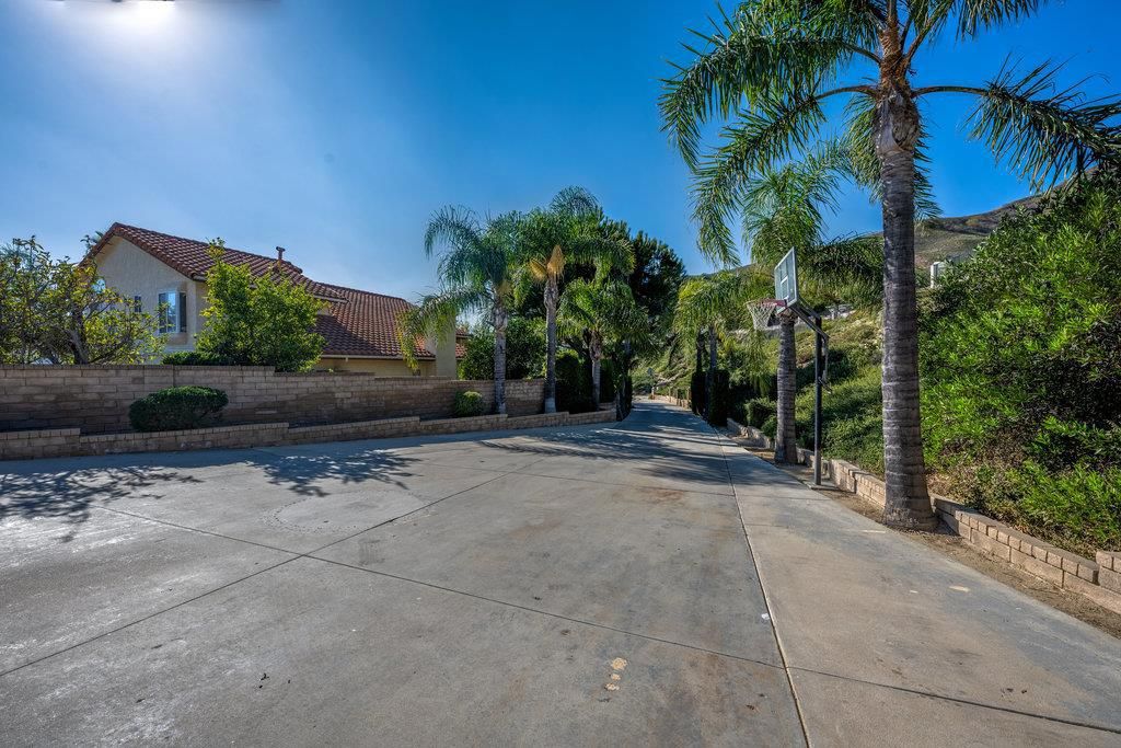 17813 Oakrock Court, Granada Hills, CA 91344 — photo 4