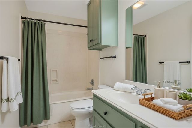 114 Rugen Lane, College Station, TX 77845