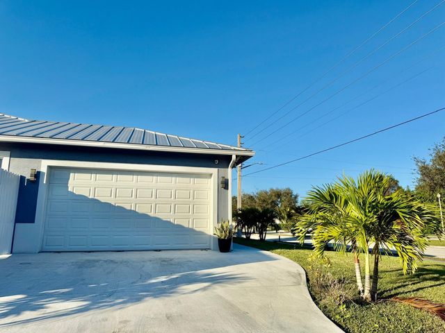 2092 SW Airoso Boulevard, Port St. Lucie, Port St Lucie, FL 34984