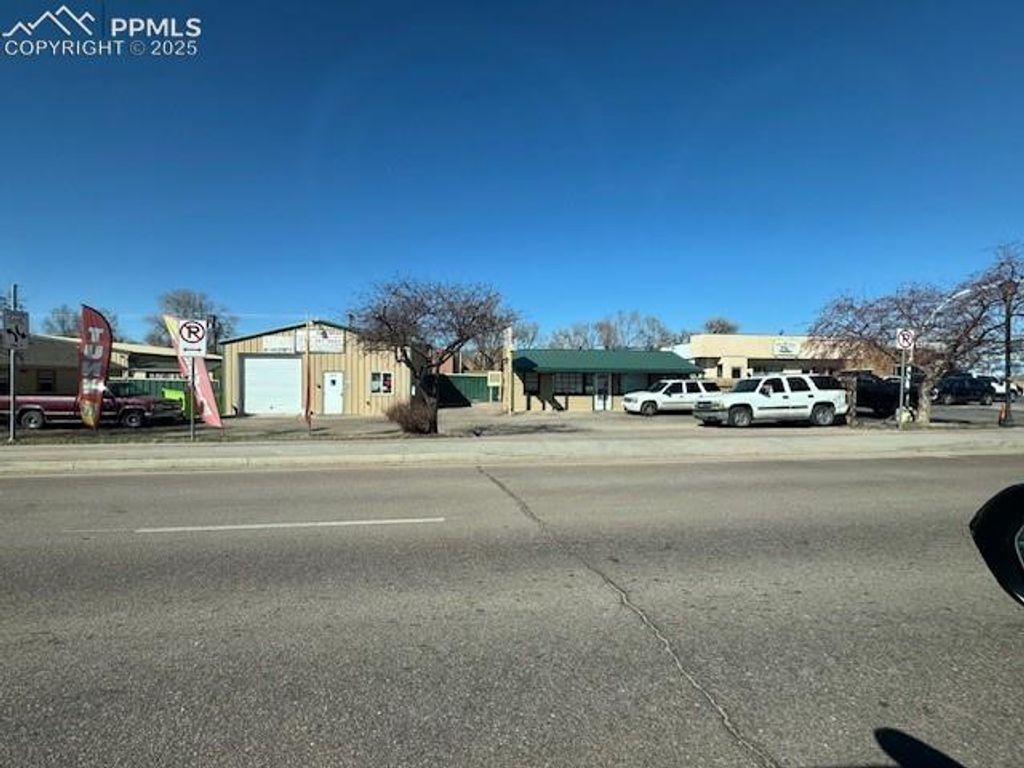 307 N Santa Fe Avenue, Fountain, CO 80817 — exterior