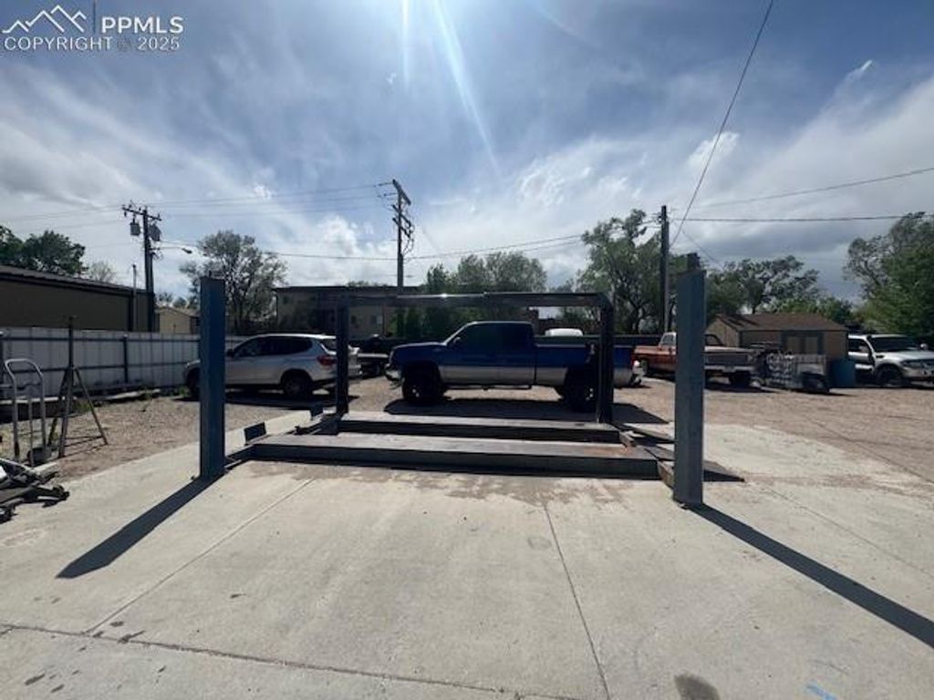 307 N Santa Fe Avenue, Fountain, CO 80817 — photo 3