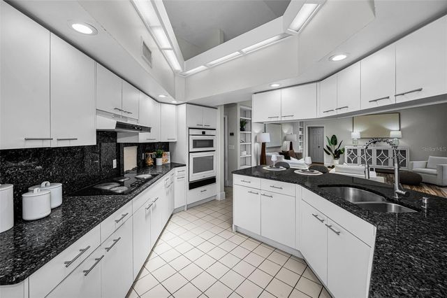 1680 SPARKLING COURT, Dunedin, FL 34698