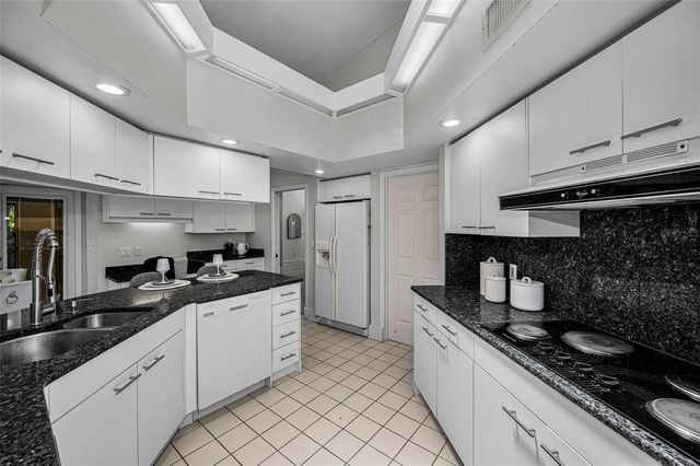 1680 SPARKLING COURT, Dunedin, FL 34698
