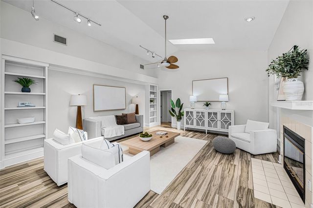 1680 SPARKLING COURT, Dunedin, FL 34698