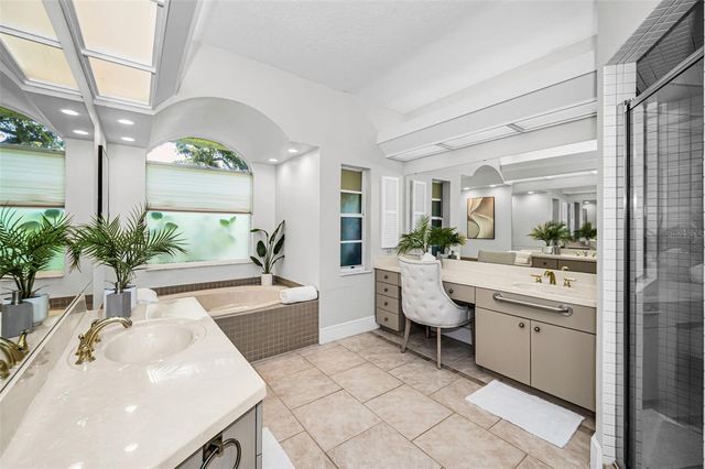 1680 SPARKLING COURT, Dunedin, FL 34698
