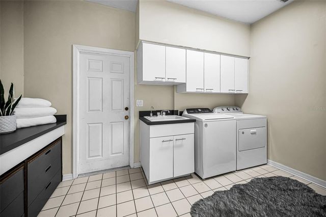 1680 SPARKLING COURT, Dunedin, FL 34698