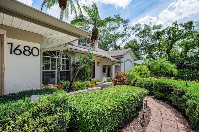 1680 SPARKLING COURT, Dunedin, FL 34698