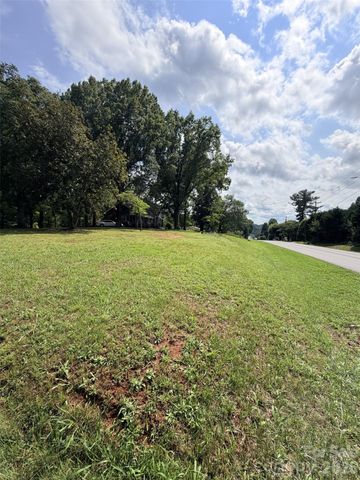 737 W C Street, Newton, NC 28658