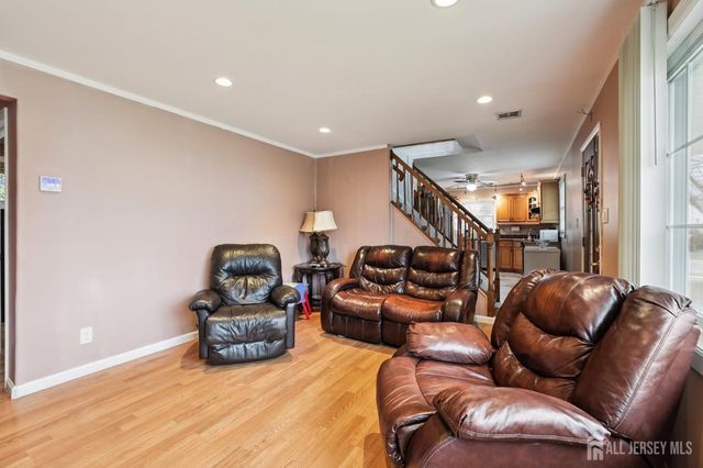 2 Dey Place, Edison, NJ 08817