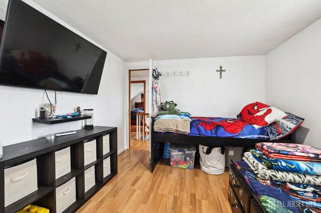 2 Dey Place, Edison, NJ 08817