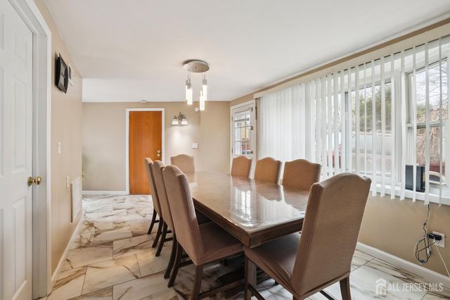 2 Dey Place, Edison, NJ 08817