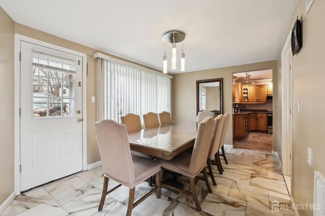 2 Dey Place, Edison, NJ 08817