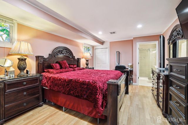 2 Dey Place, Edison, NJ 08817