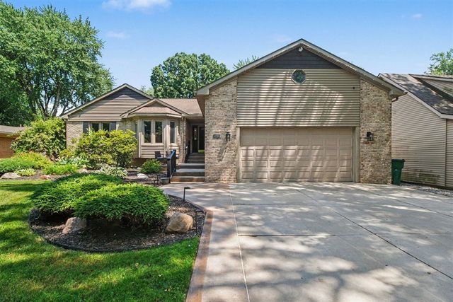 38768 Pineridge Street, Harrison Twp, MI 48045