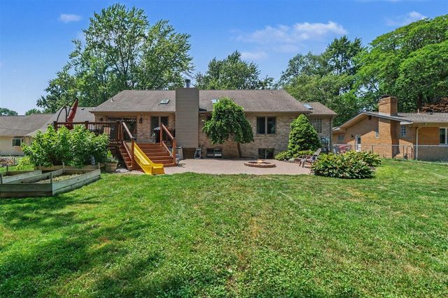 38768 Pineridge Street, Harrison Twp, MI 48045