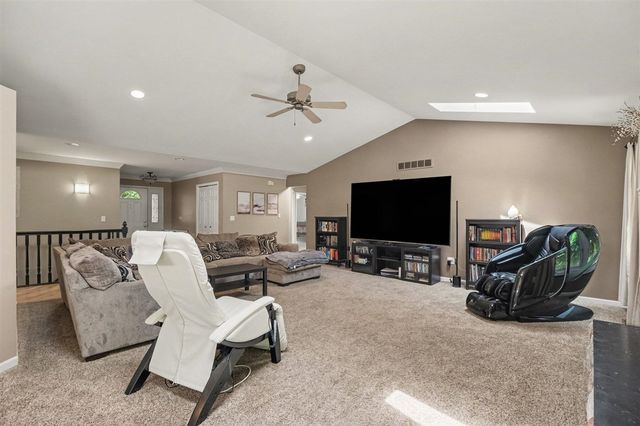 38768 Pineridge Street, Harrison Twp, MI 48045