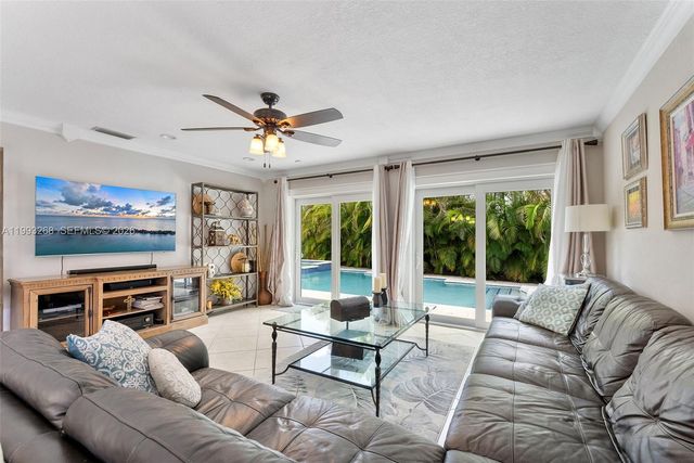 11798 SW 32nd St, Miami, FL 33175