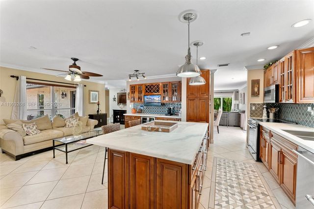 11798 SW 32nd St, Miami, FL 33175