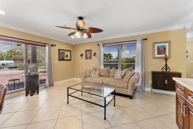 11798 SW 32nd St, Miami, FL 33175