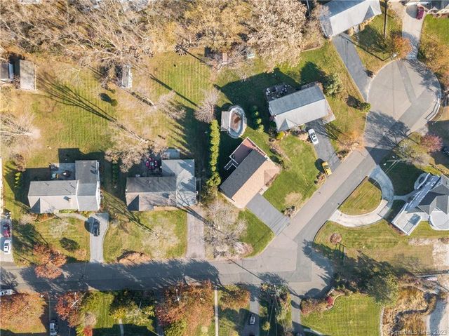 98 Soundview Drive, Stamford, CT 06902